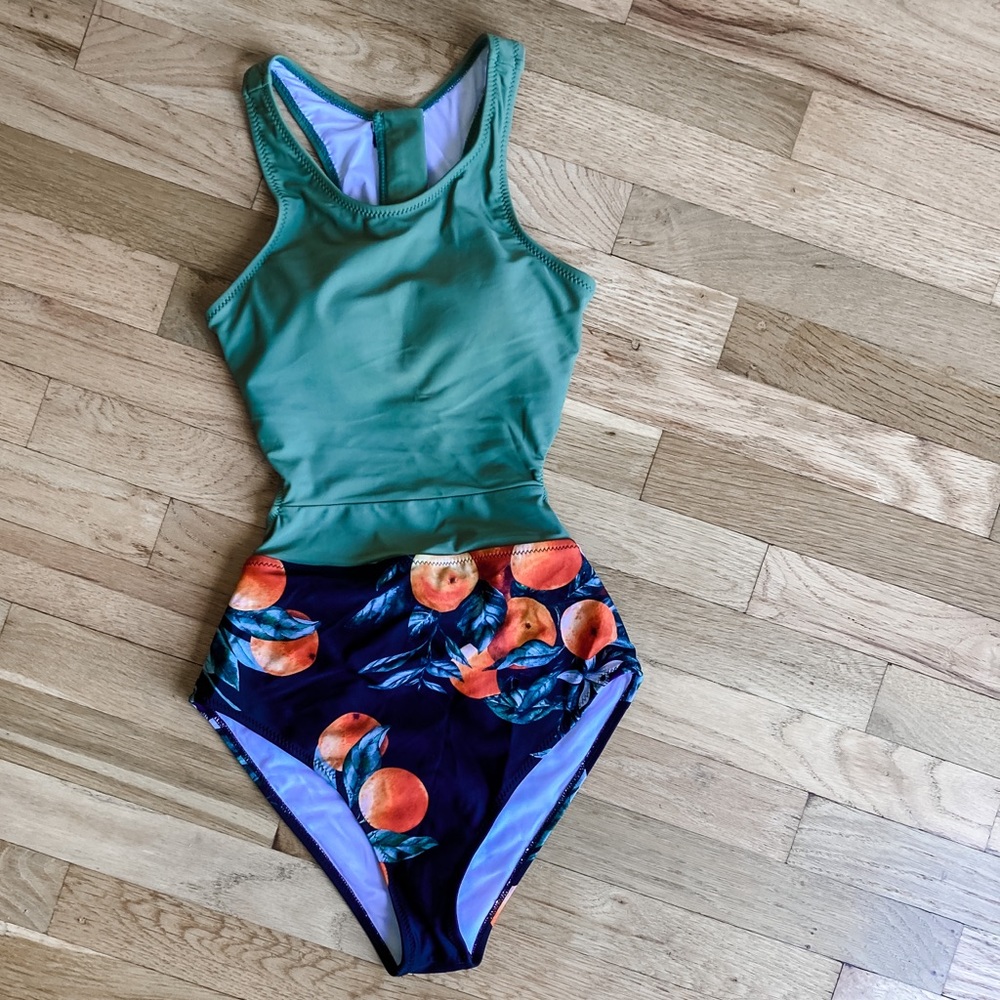 Cupshe one piece bathing suit